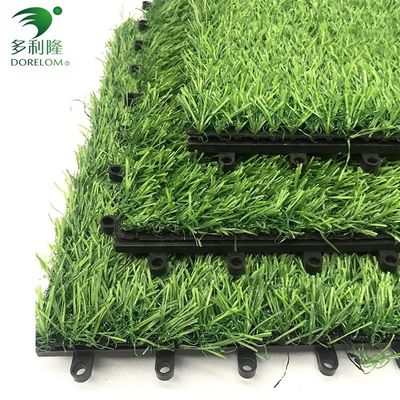 Yapay çim fayansları 30x30cm 3cm Yüksek Samanlık Yeşil İç ve Dış Kapı için Uygun