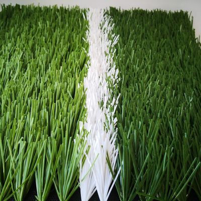 20 dikiş/m dikiş oranı 55mm Futbol sahası için yapay çim sentetik çim