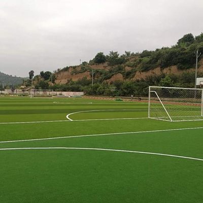 20 dikiş/m dikiş oranı 55mm Futbol sahası için yapay çim sentetik çim